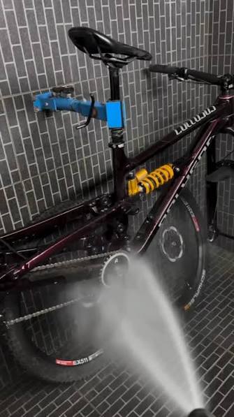 Tampilan klinik dan fasilitas Hendra Bike, foto 10
